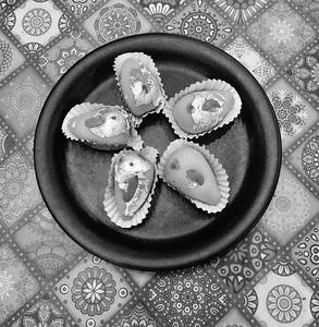 Khoya Badam Bhog [5 Pieces]