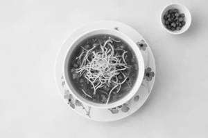 Veg Manchow Soup With Chow