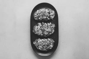 Creamy Mushroom Bruschetta (serve: 4 Pcs.)
