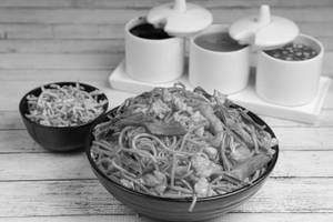 Chicken Schezwan Noodles