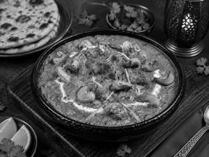 Kaju Tawa Masala