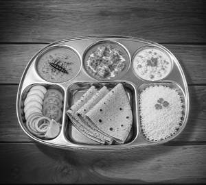 Maa Ki Paneer Thali
