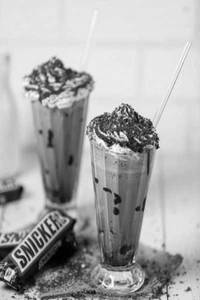 Snicker Shake