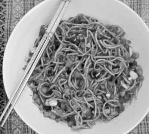 Schezwan  noodles     [pork]