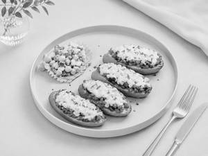 Tomato Salsa Bruschetta