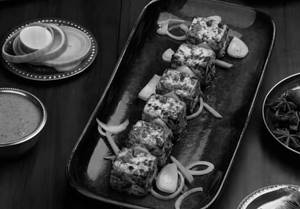 Burmese Paneer Tikka (06 Pcs)