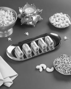 Kaju Pista Roll