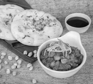 Chole Kulche