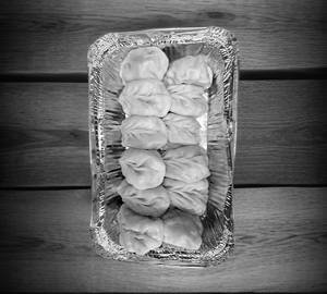 Veg Paneer Darjeeling Steam Momo Platter (12 Pcs)