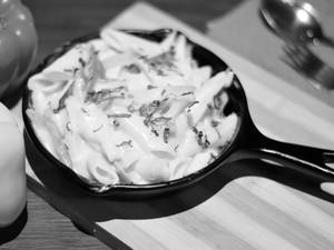 Pasta In Cheese Sauce