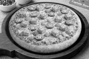 Spicy Paneer and Jalopeno Pizza