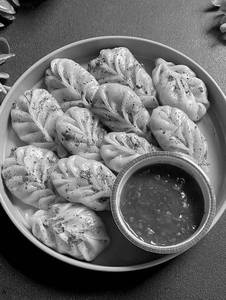 Paneer Momos (8pcs)