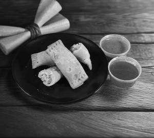 Chilly Cheese Corn Roll [2 Pieces]
