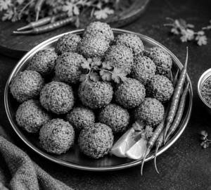 Jain Dalwada, ( No Onion, No Garlic )