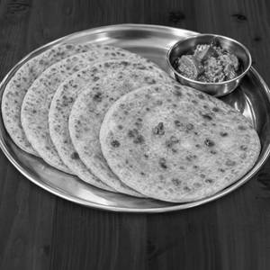 PLAIN PARATHA [ 5 PIECE ] WITH PICKLE