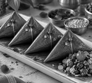 Meenakshi Divine Sweet Paan (No Supari & Lime Paste) [4 Pcs]