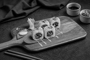 Spicy Yasai Tempura Roll ( 4 PCS )
