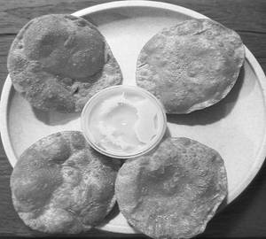 Shrikhand puri