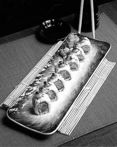 Salmon N Cucumber Maki