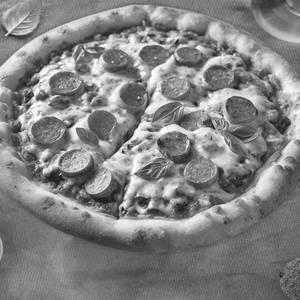 Chicken Sausage Pizaa