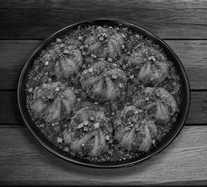 Gravy momos