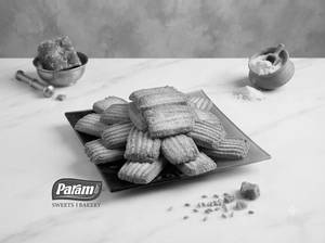 Atta Gur Biscuit (380 Gms)