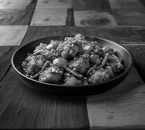 Dry Chilli Chicken [8 Pieces]