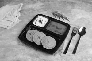 Schezwan Idli [3 Pcs]