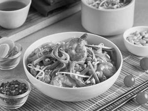 Pad Thai Noodles Non-Veg (Serves 1-2)