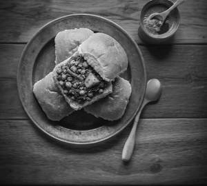 Vada Pav 2pice 179