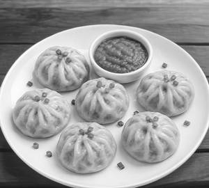 Classic veg atta momos