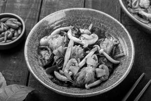 Stir-Fried Mushrooms (Serves 1-2)