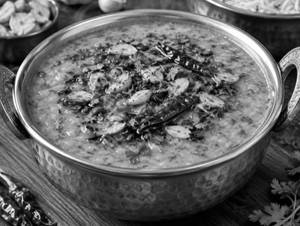 LASOONIYA DAL TADKA [ 5OO ML ]