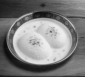 White Rasmalai [2 Pieces]