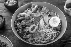 Youmee Signature Ramen