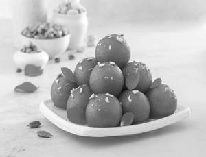 GULAB JAMUN 6 Pcs