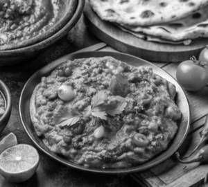 Special Chicken Bharta With Roti Thali