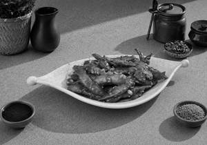 Chilli Garlic Edamame