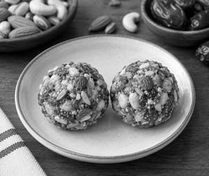 Dry fruit ladoo 2Pc