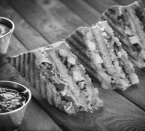 Kaccha cheese sandwich
