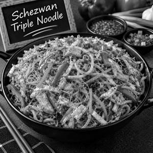 Schezwan Tripple Noodles