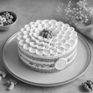 Vanilla Caramelised Cashew & Walnut No Added Sugar Cake- 500g