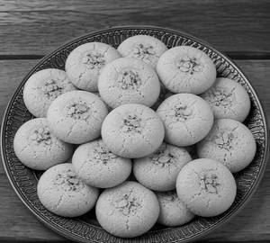 Special Surti Nankhatai Cookies [200 Grams]