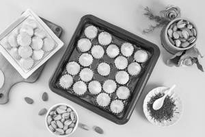 Tirangi Milk  Modak 21 Pieces Tray