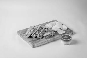 Grilled Paneer Taka Tak Sandwich (150 Gm)