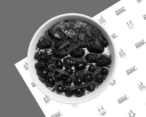Chocolate Berry Yoghurt Bowl