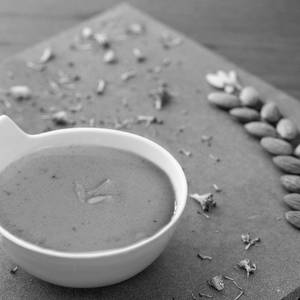 Broccoli And Almond Soup
