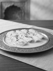 Kesar Malai Roll