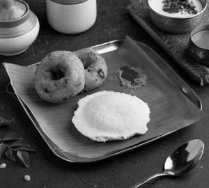 2 Idli + 1 Vada