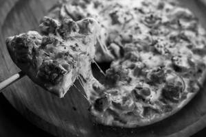 Makarkhani Pizza